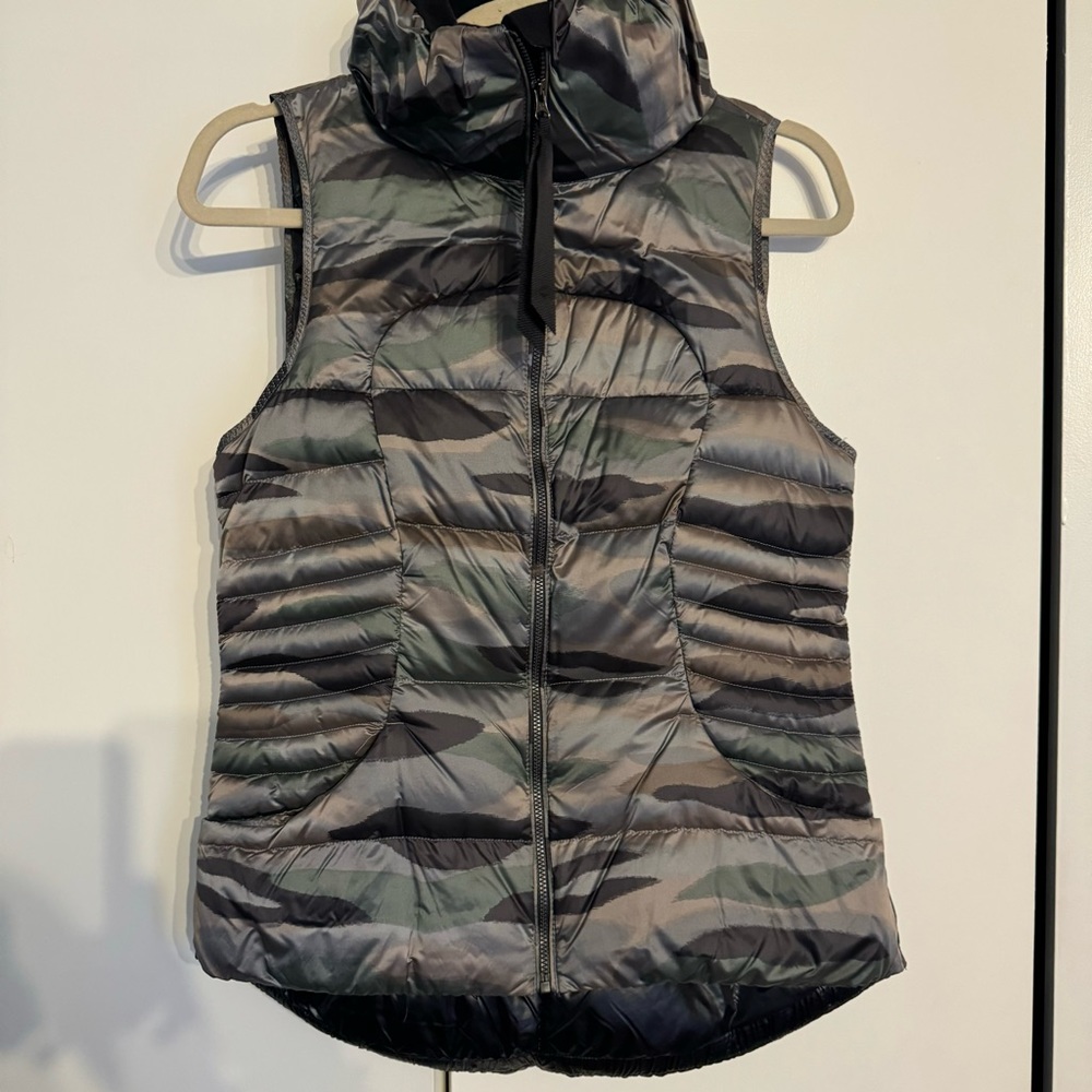 Lululemon down camo vest